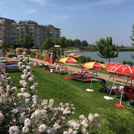 Aqua Apartman Superior Velence Kültér fotó