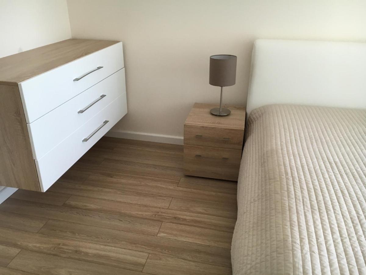 Aqua Apartman Superior Velence Kültér fotó